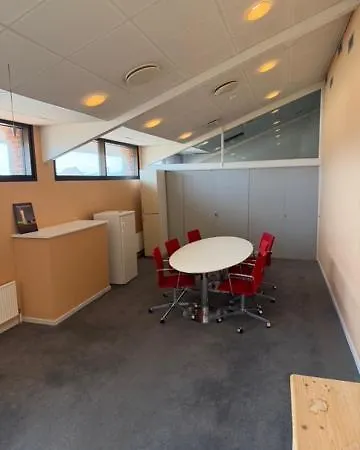The Bank Vaerelse 3
